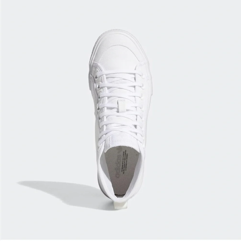 Adidas Nizza Trek in White 7.5 - Picture 8 of 9